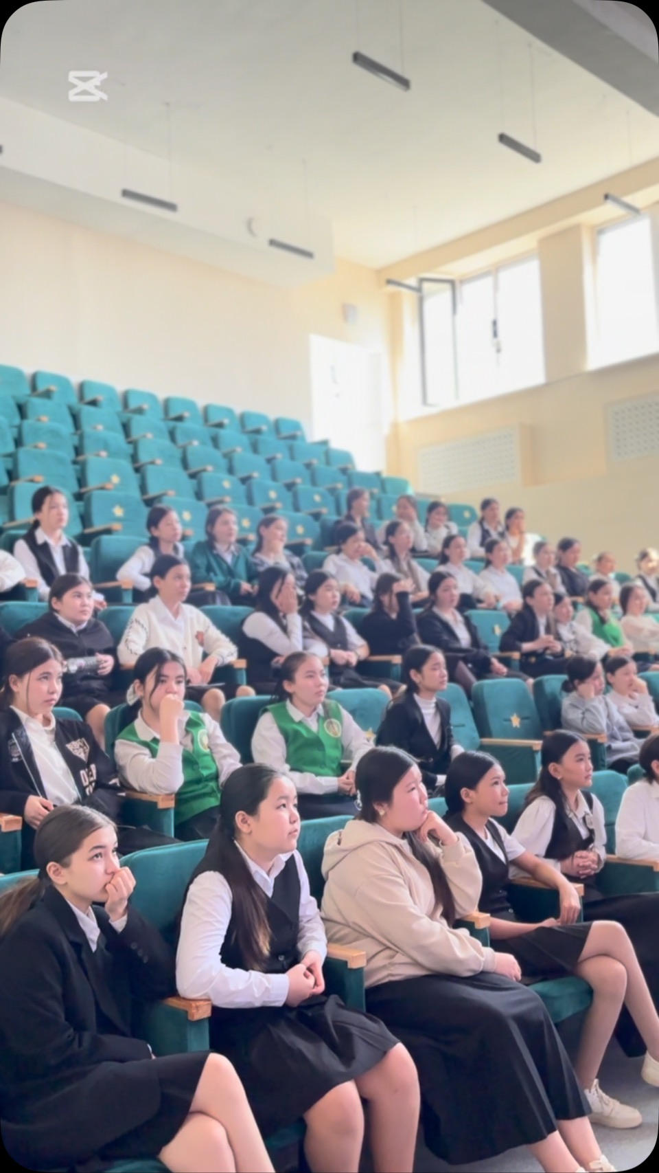 “САНАЛЫ ТАҢДАУ-ЖАРҚЫН БОЛАШАҚ”✅ 🔰Жайлы мектебімізде 7-10 сынып оқушыларына “Жасөспірімдер арасындағы…