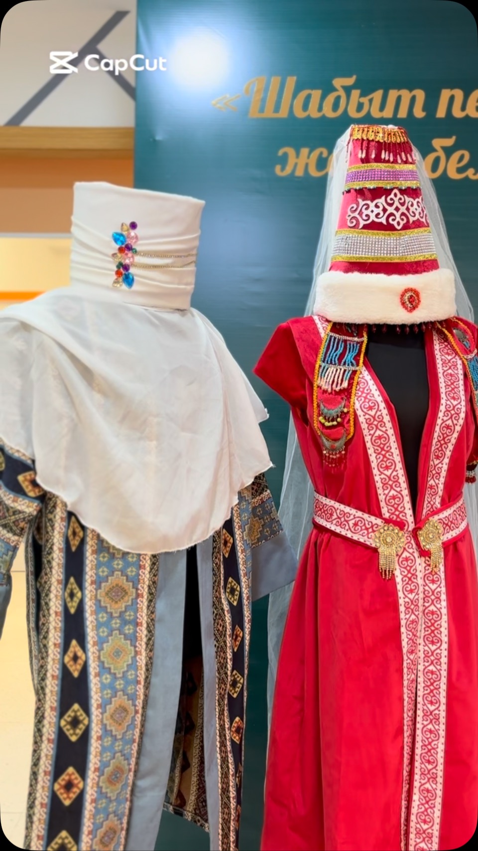 *DEFILÉ | Ұлттық сән мен салтанат ✨🇰🇿* 🎉 Жайлы мектебімізде…