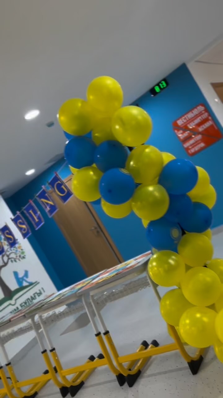 📚 Жайлы мектепте Bookcrossing: “Оқы – басқаға бер!” 📚 📖Бүгін…